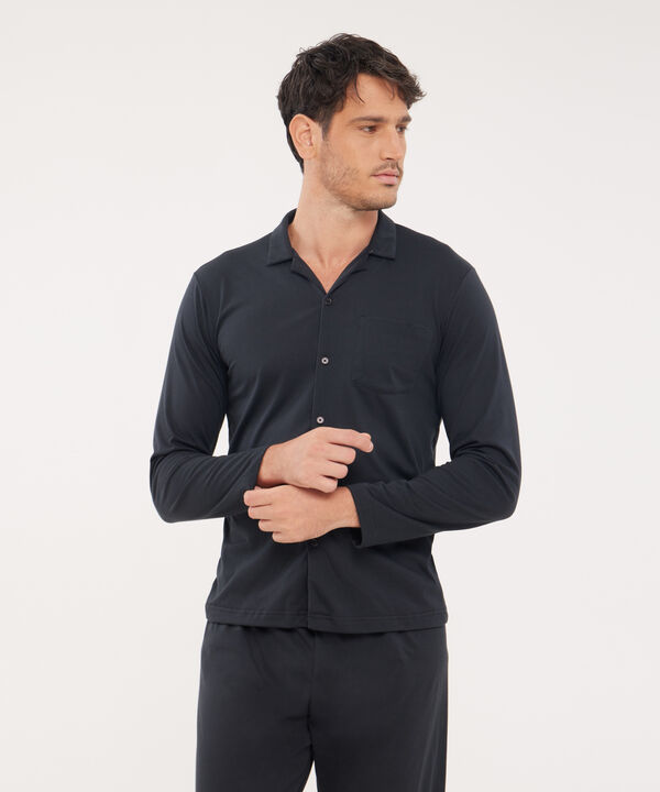 Pijama Camisa Resort Con Detalles Y Pantalón Con Contrastes image number null