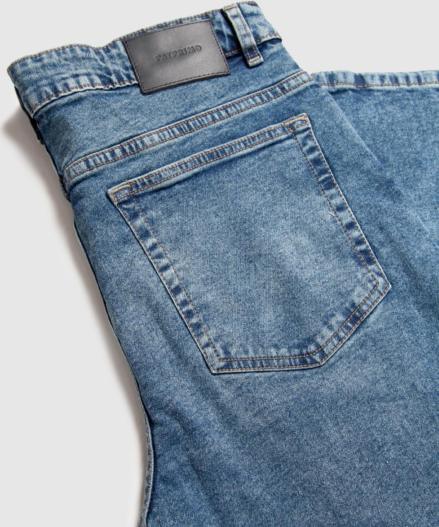Jeans Regular Tono Medio