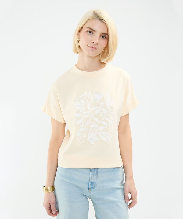 Camiseta Estampado en Relieve image number null