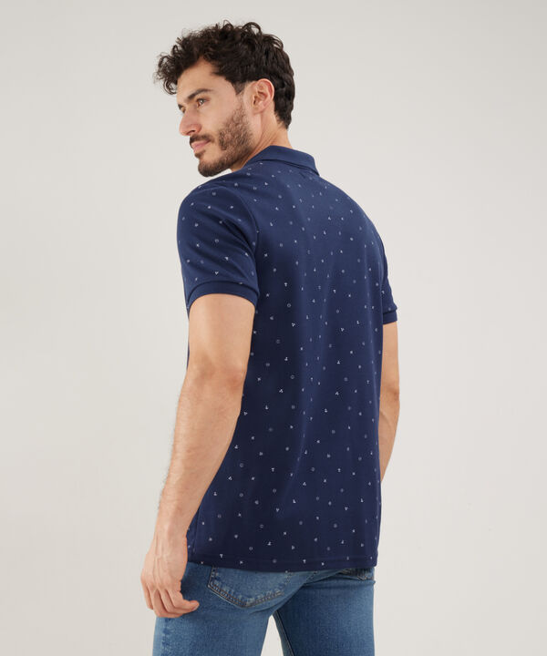 Polo Estampada, Cuello Y Puños Tejidos, Pechera Externa Con Botonadura Oculta, Silueta Regular Fit, Cítrico Marinero