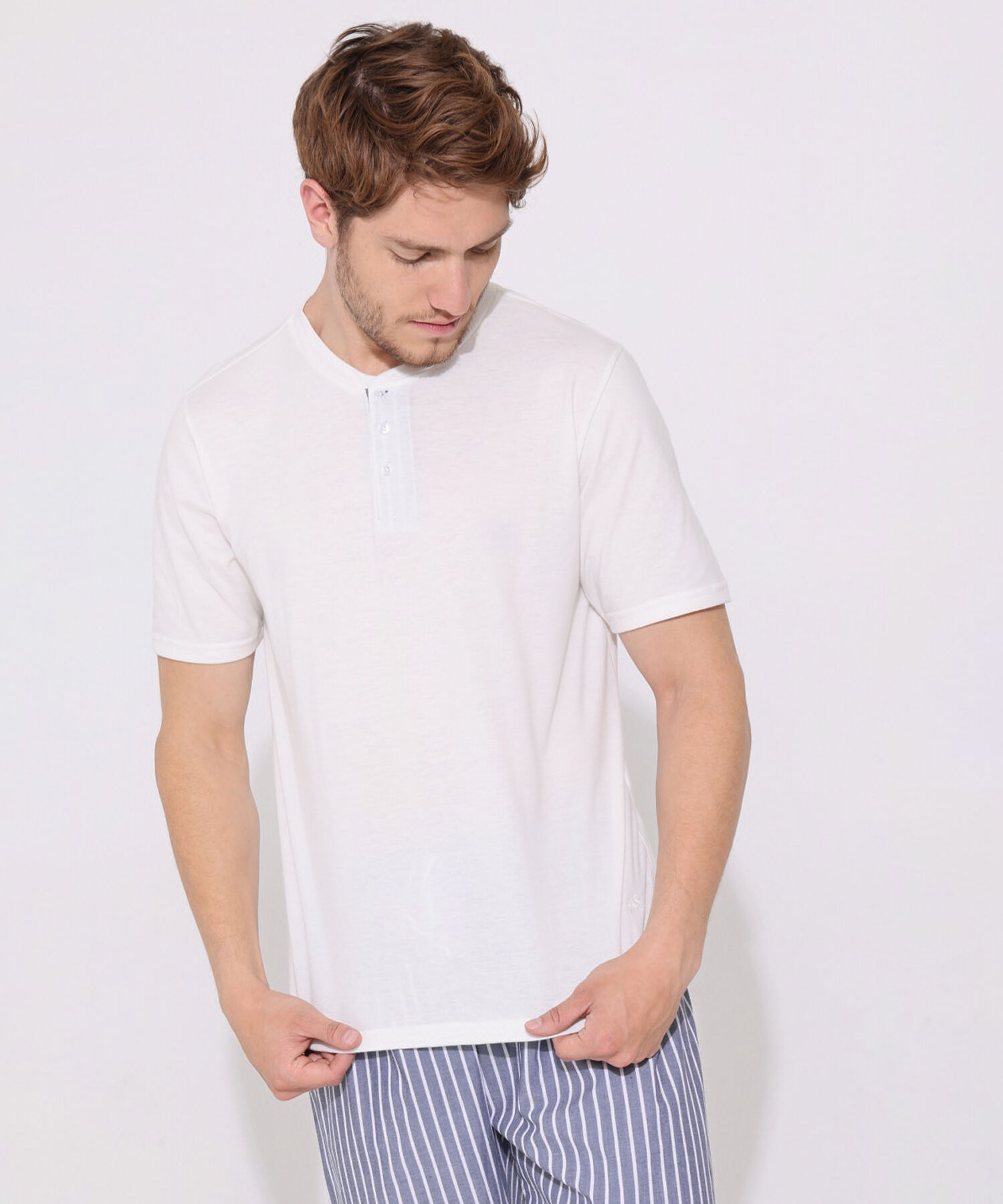 Pijama Camiseta Unicolor Cuello Henley Manga Larga, Pantalón Preteñido Rayas