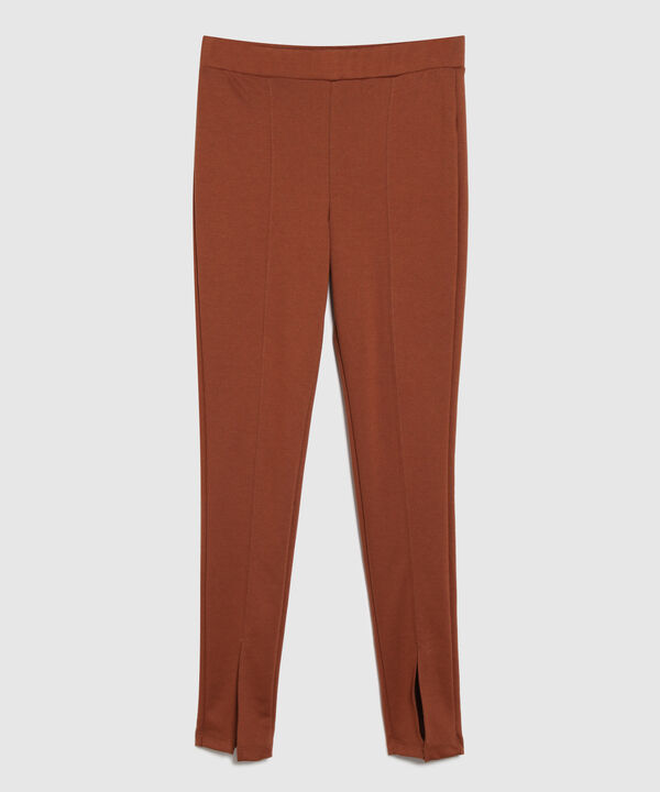 Leggins Unicolor, Tiro Alto Con Corte Central Y Abertura En Bota, Trópico Floral