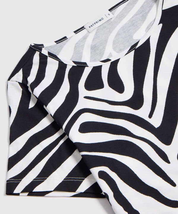 Camiseta Estampada de Corte Recto para Mujer image number null