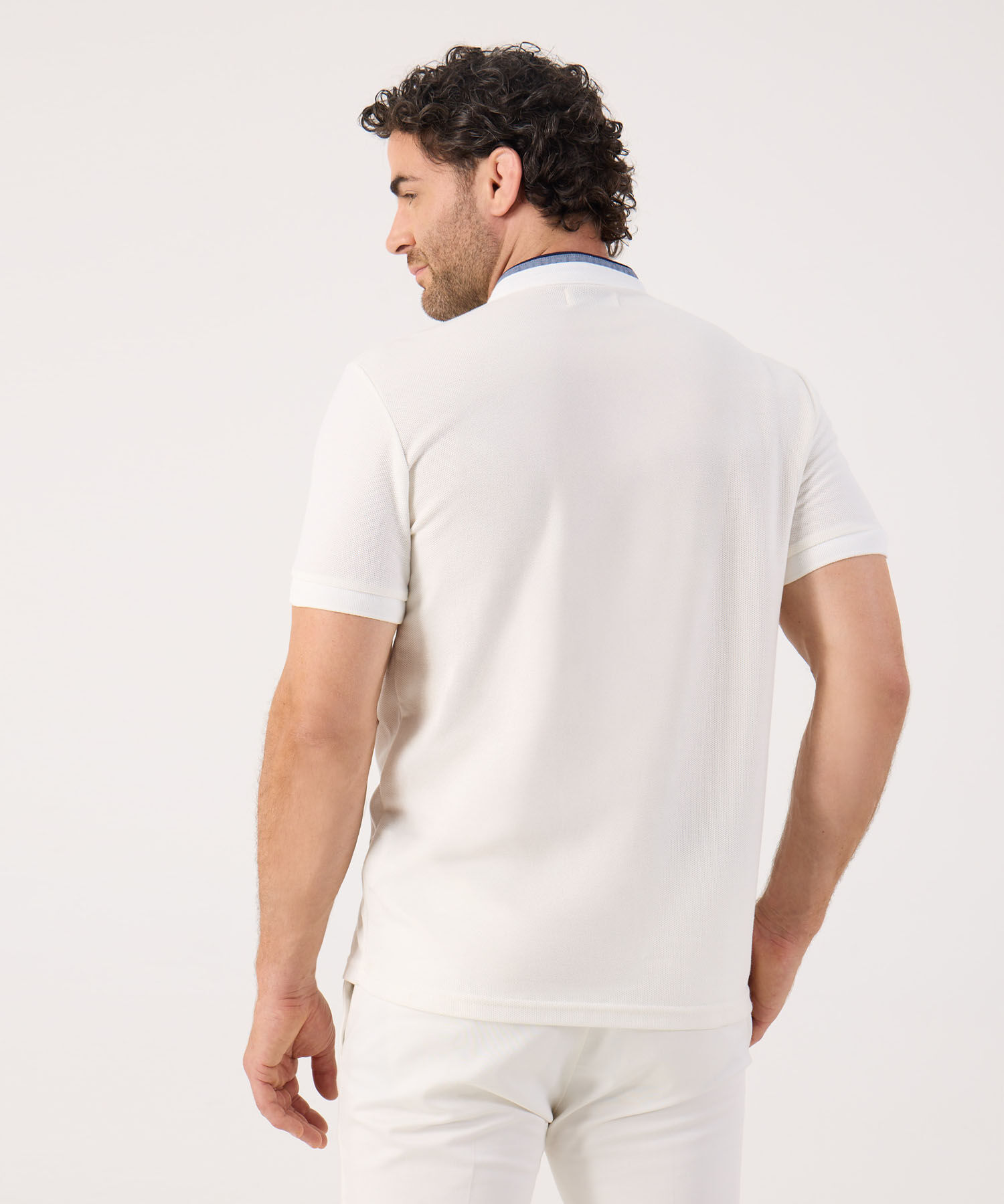 Polo Unicolor Con Bolsillo 