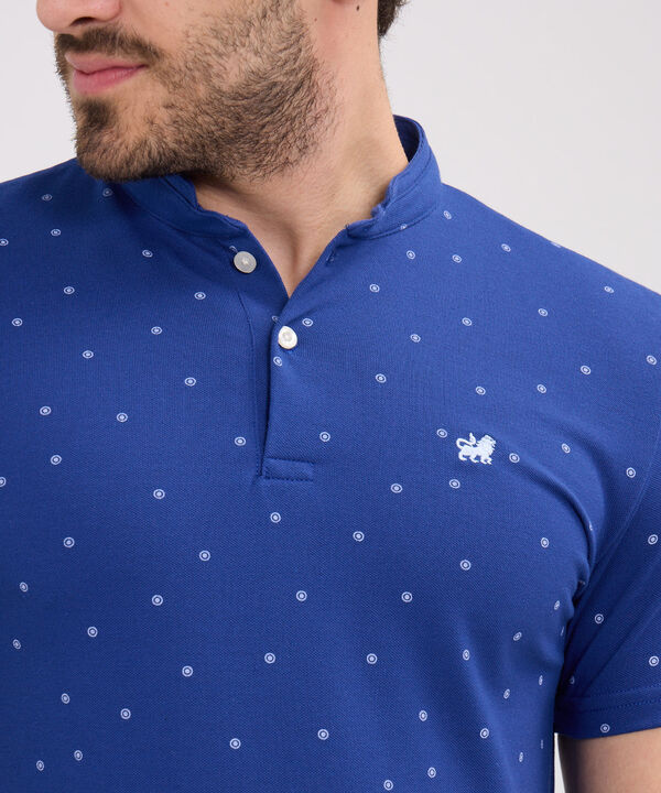 Polo Estampada, Cuello Mao Sin Bolsillo