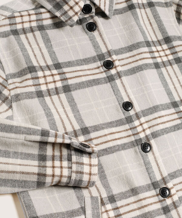 Chaqueta Tipo Sobrecamisa