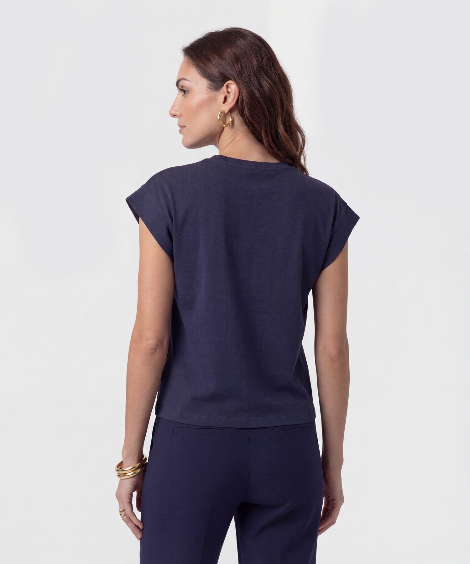 Camiseta Manga Sisa Con Hombro Estructurado Mujer