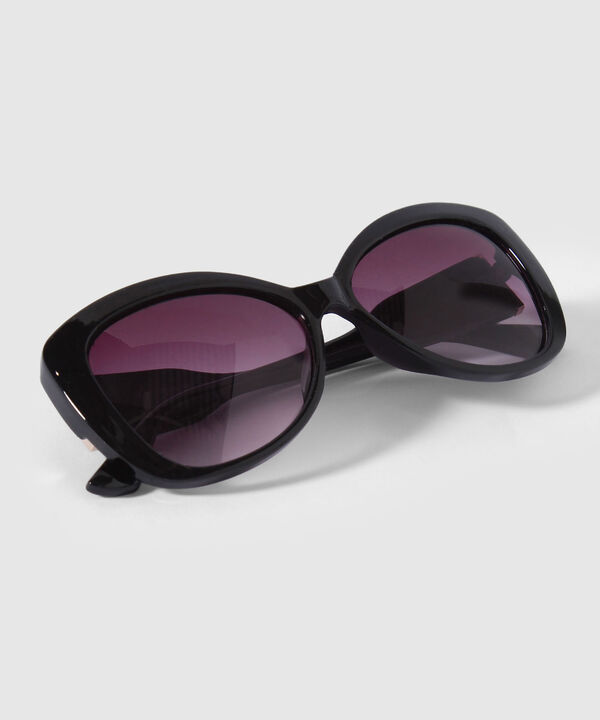 GAFAS image number null