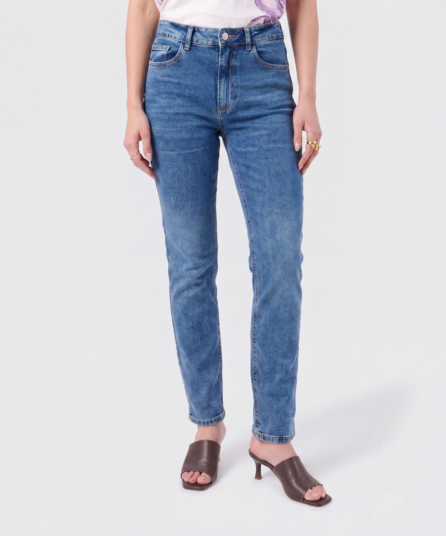 Jean Straight De Tiro Medio Para Mujer