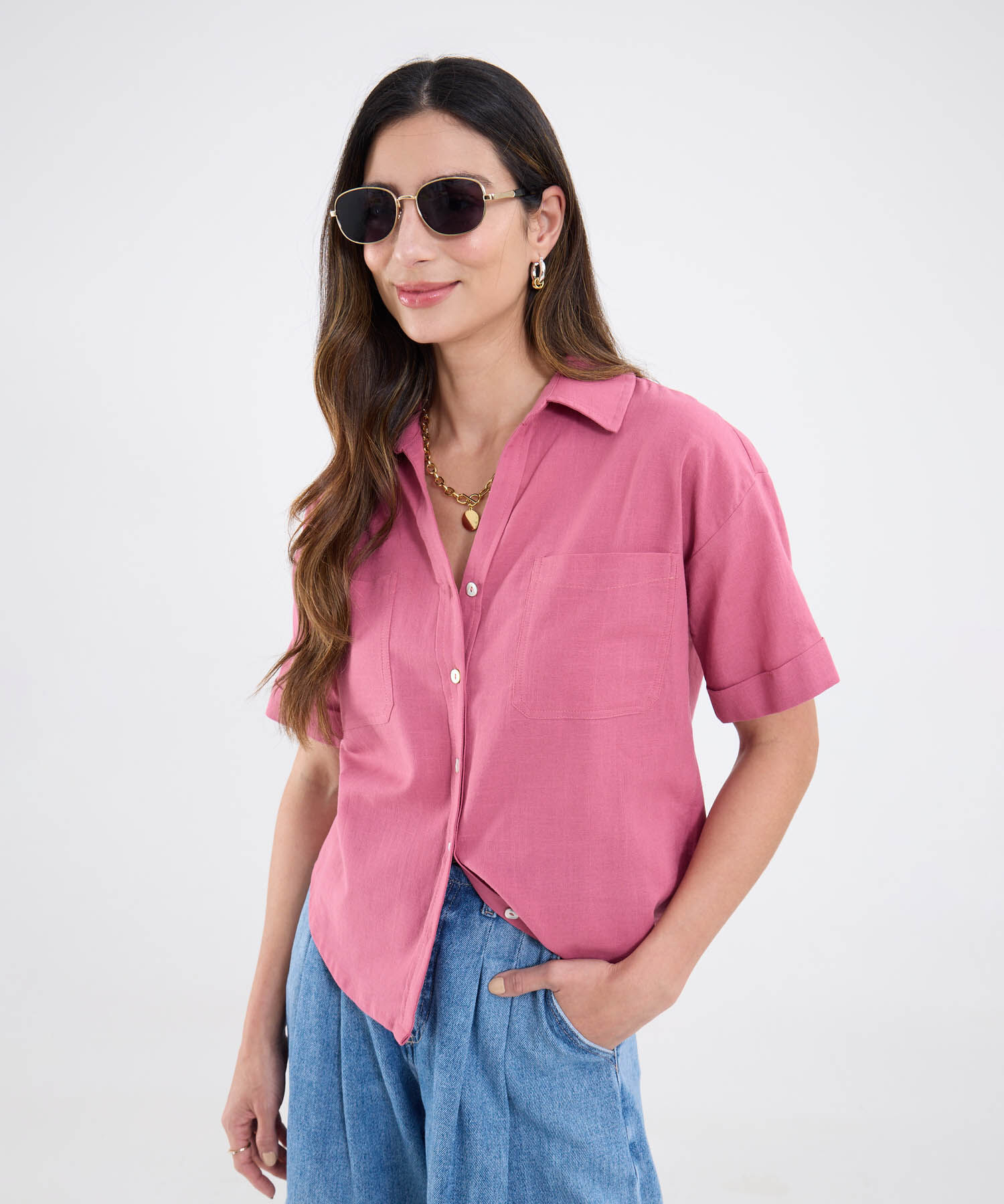 Camisa Unicolor Con Bolsillos En Frente