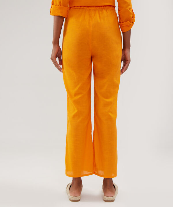 Pantalon Unicolor Bota Recta En Lino