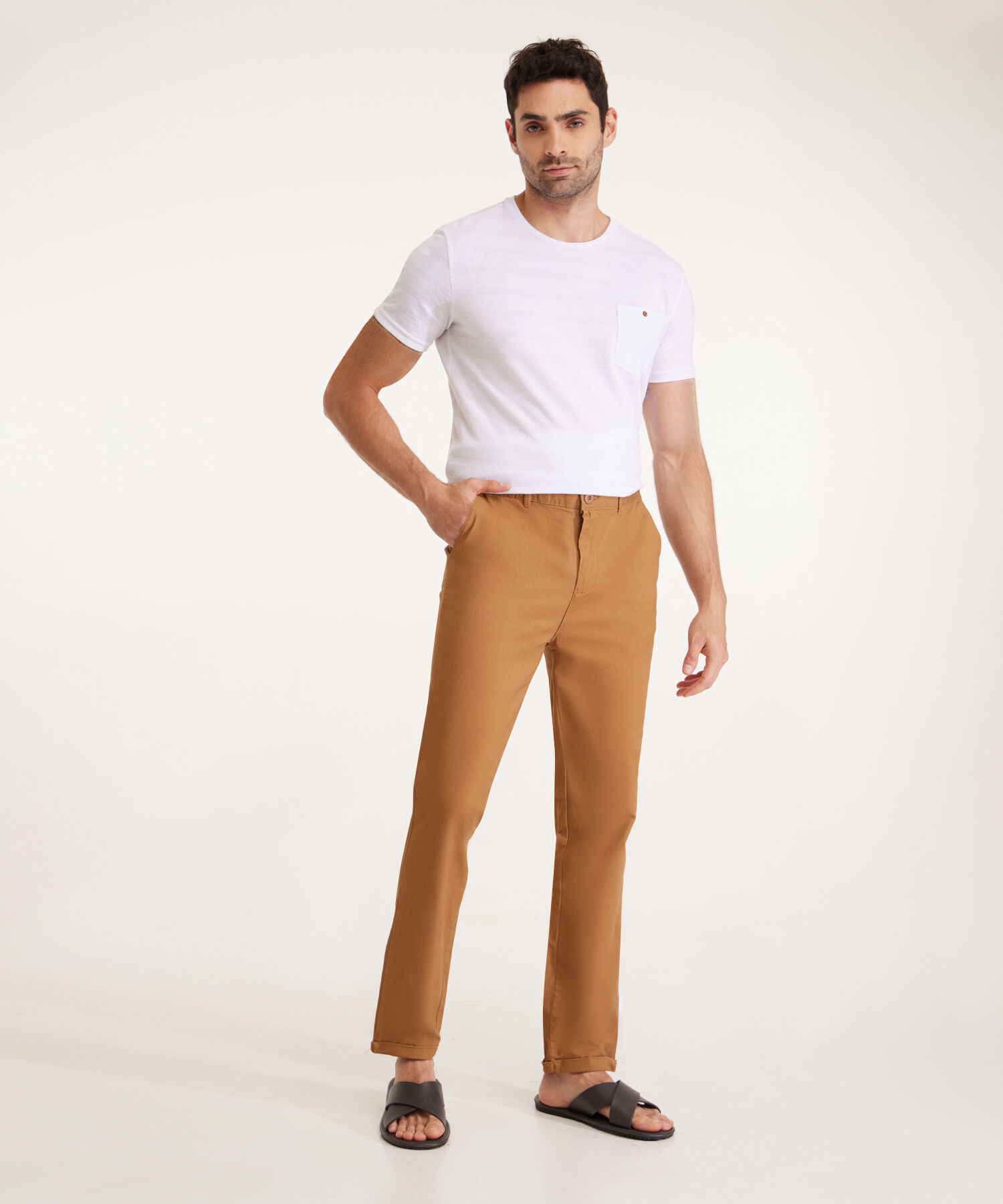Pantalon Unicolor Chino Con El&aacute;stico En Pretina
