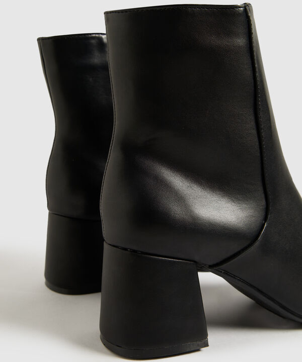 Botines de Tacón