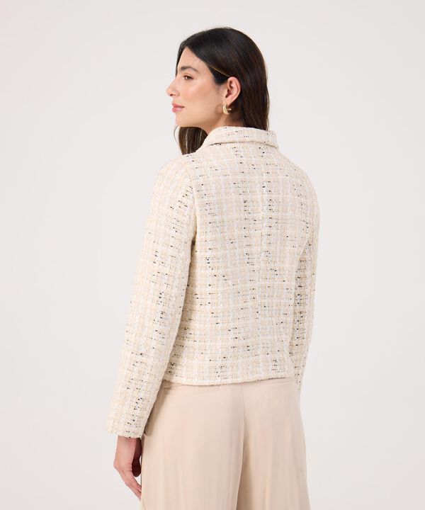 Chaqueta Texturizada Con Cuello Camisero