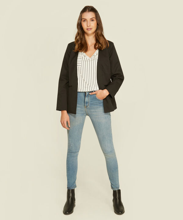 Blazer Con Solapa Unicolor