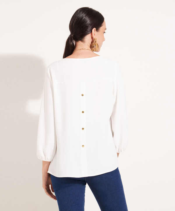 Blusa Manga 3/4 Con Detalle De  Pechera Con Broches  En Espalda