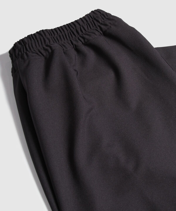 Pantalón Unicolor Con Bolsillos Laterales image number null