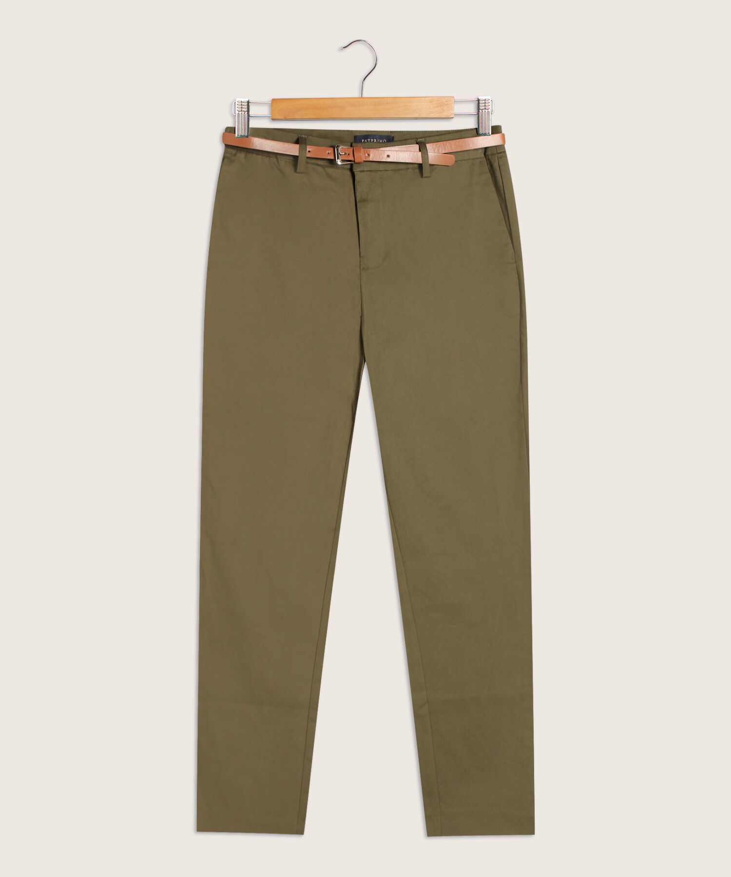 Pantalon Chino Unicolor Con Cinturon