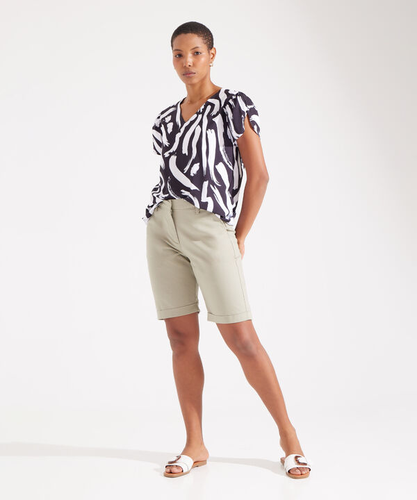 Blusa Estampada con Escote en V