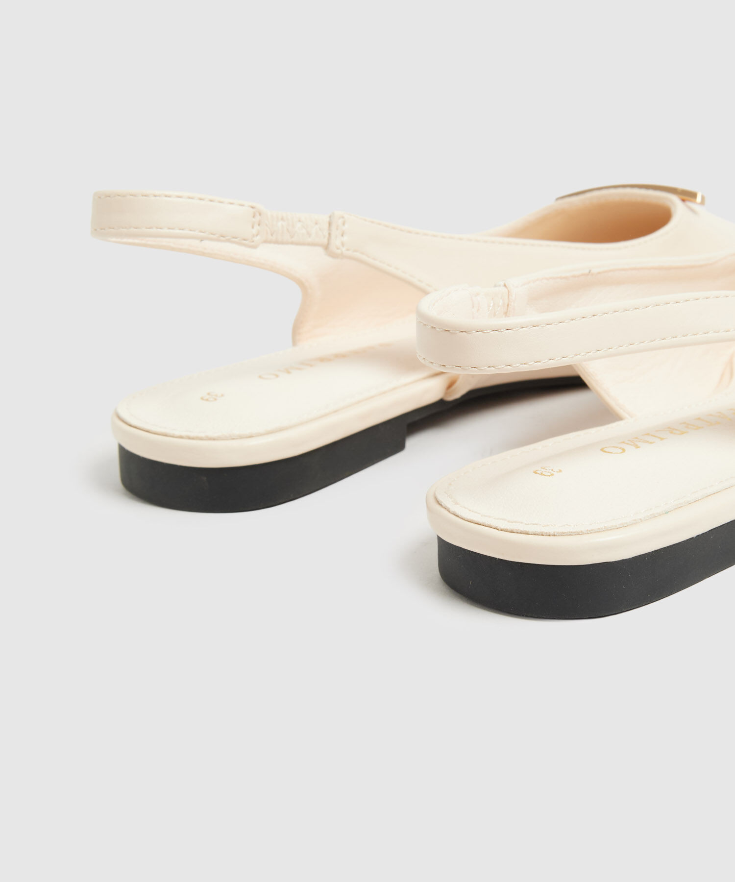 Zapato Destalonado De Punta Para Mujer