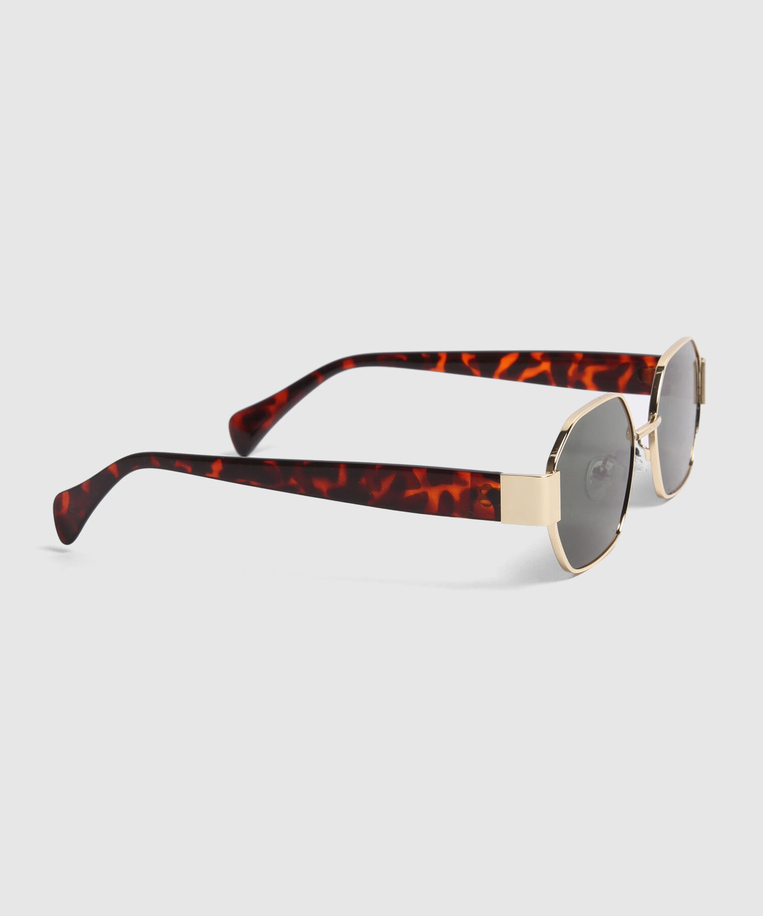 Gafas De Sol Con Diseño Geometrico 