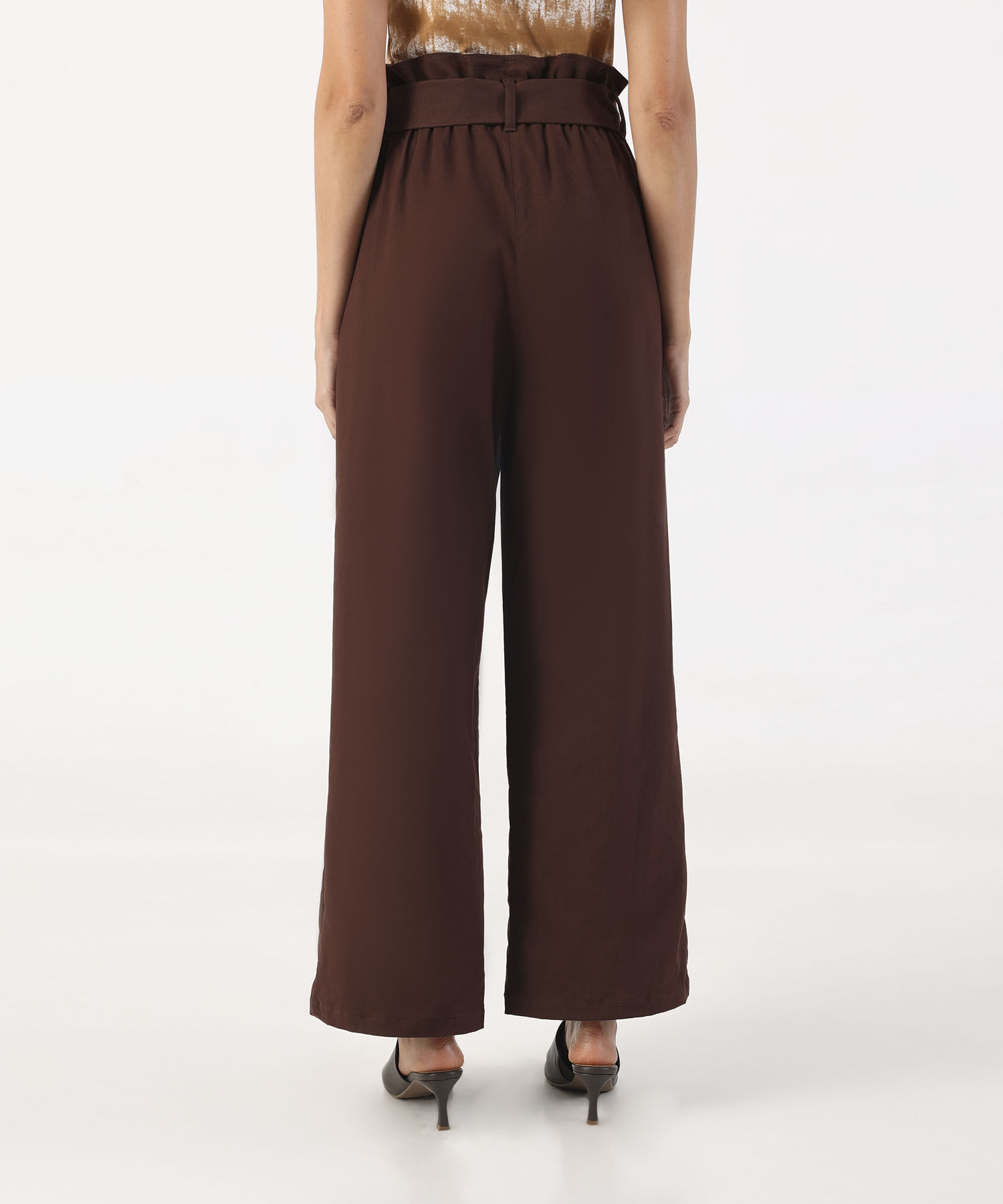 Pantalon Unicolor Con Cinturon