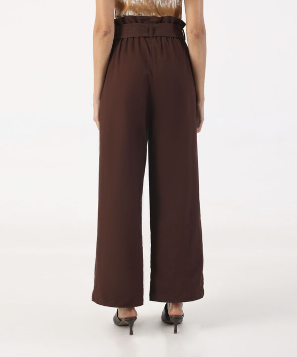 Pantalon Unicolor Con Cinturon