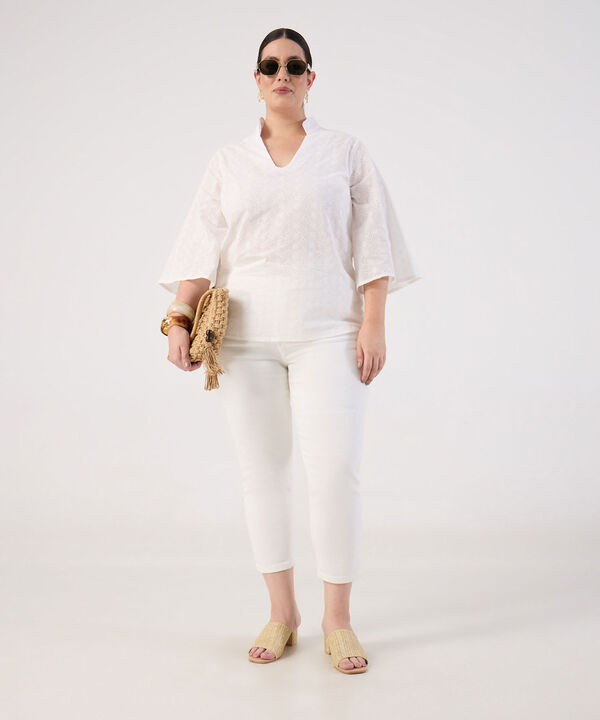 Jean Tapered de Cinco Bolsillos Para Mujer Curvy image number null