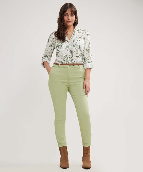 Pantalon Chino Unicolor  Con Cinturon