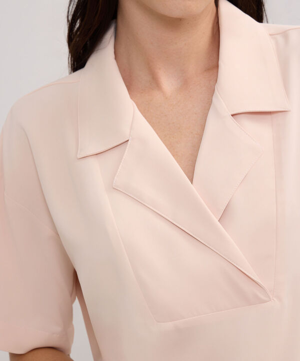 Blusa Unicolor Cuello Resort image number null