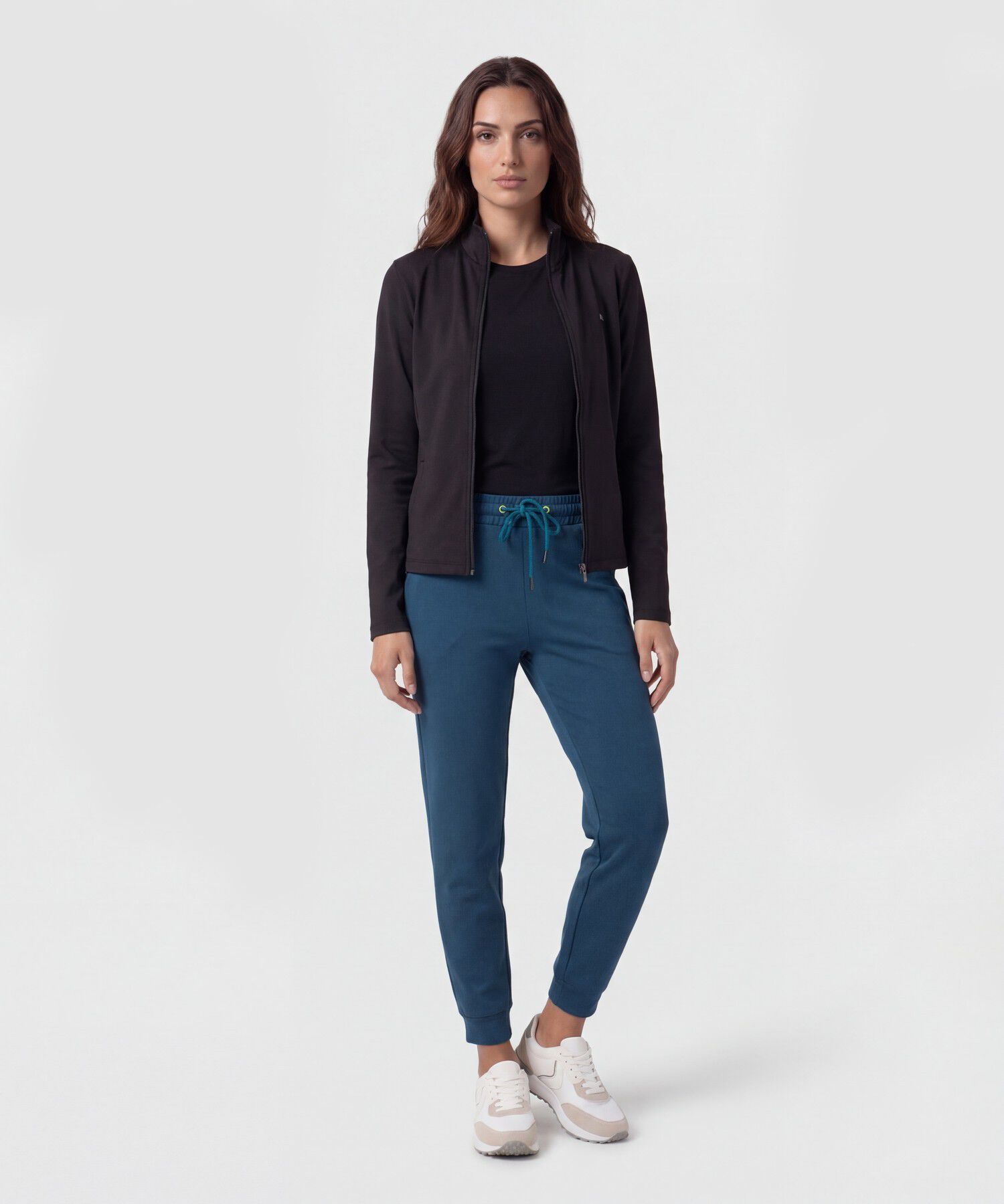 Jogger Unicolor Con Cord&oacute;n Para Mujer