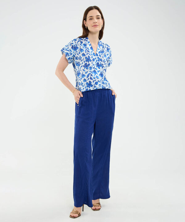 Blusa Estampada Escote en V image number null
