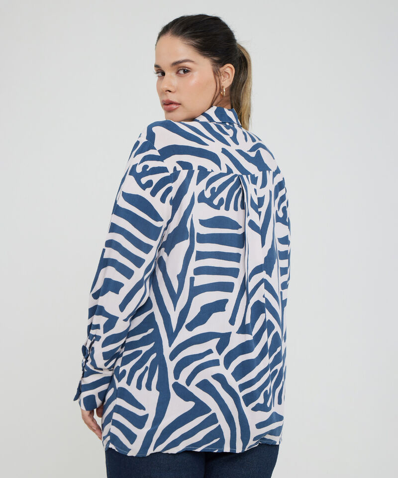 Camisa Estampada, Manga Larga Con Pinzas En Costados, Botonadura Y Prense En Espalda, Silueta Fluida