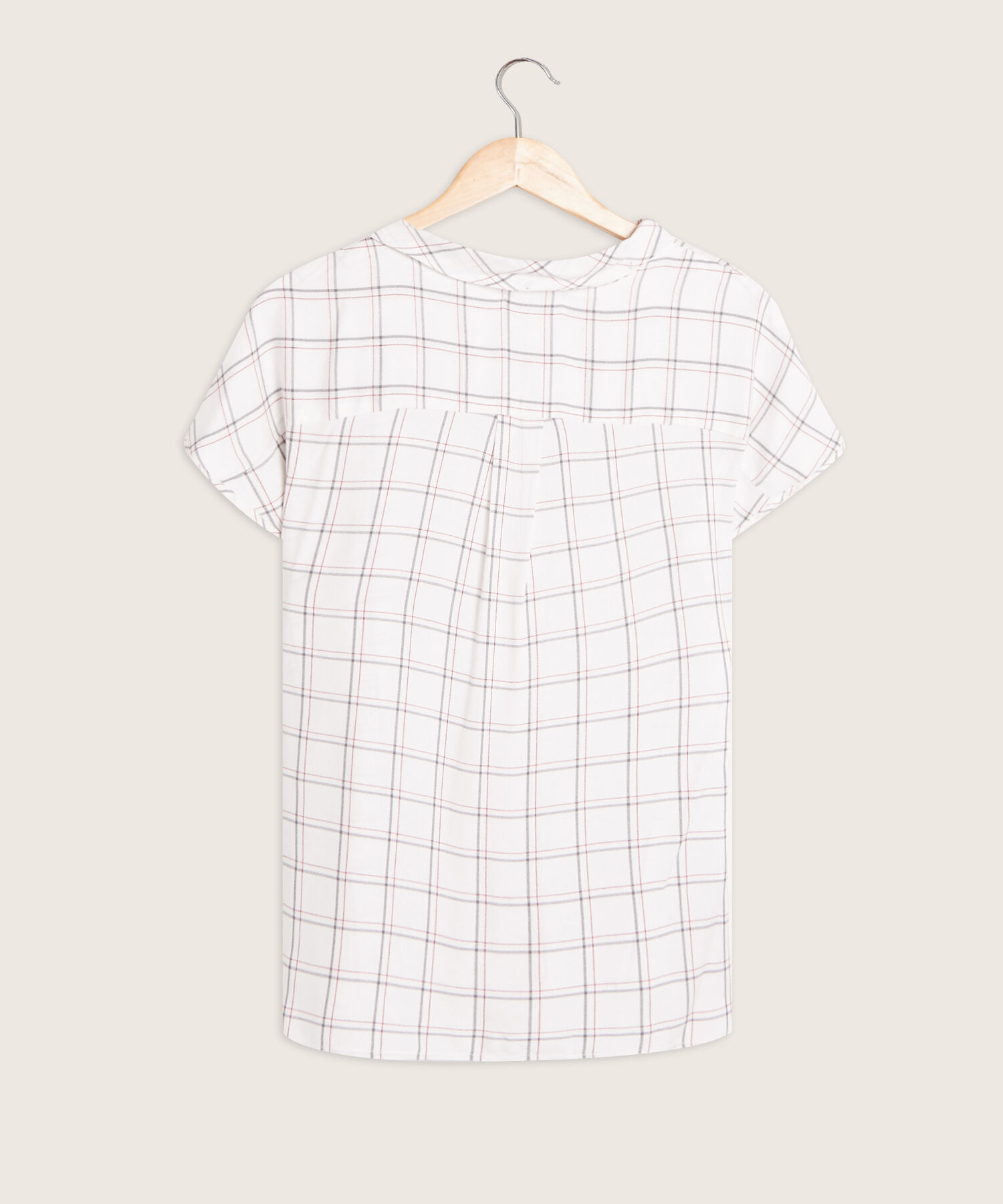Blusa Manga Corta Con Anudado En Frente