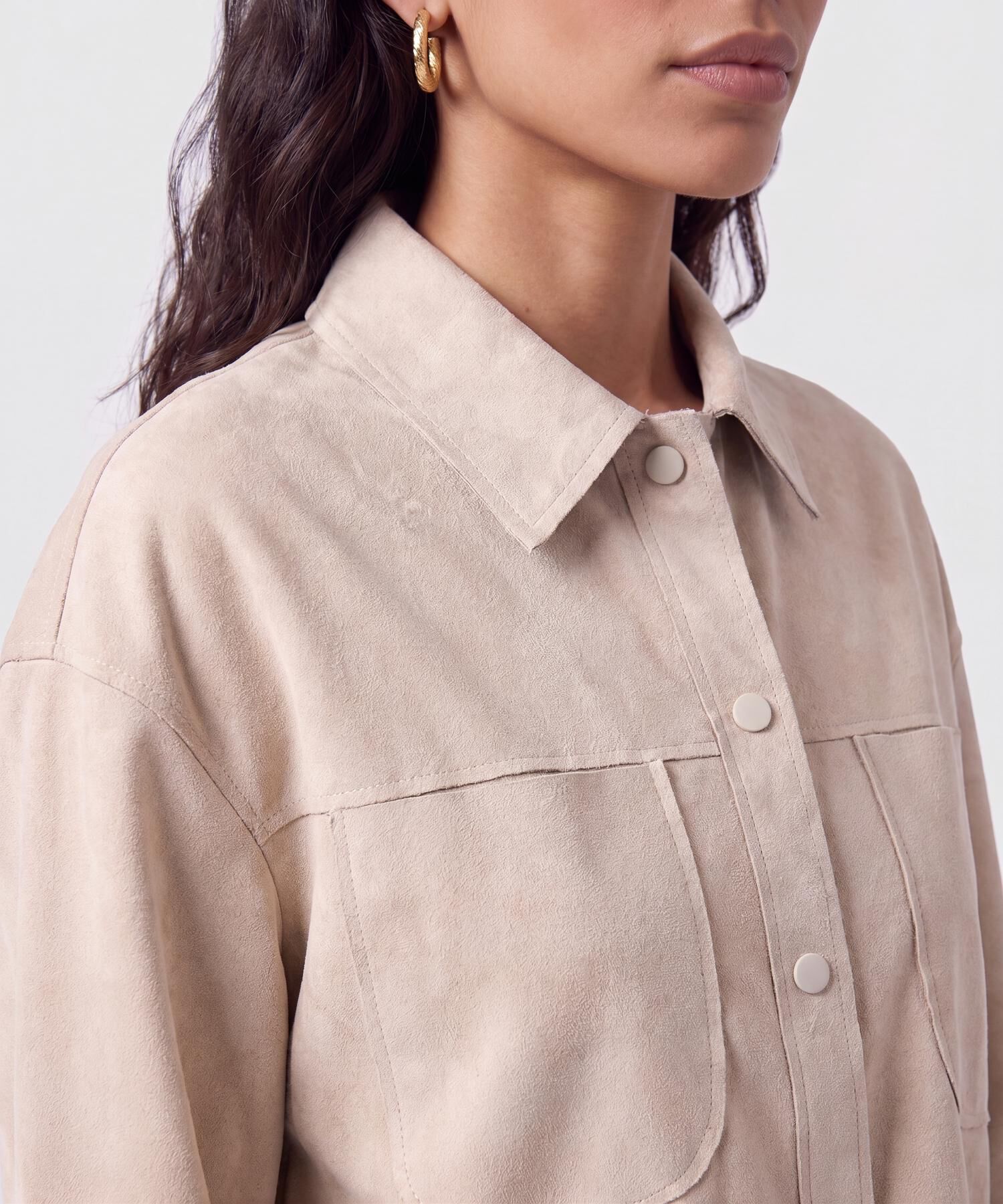 Chaqueta Con Ruedo Troquelado Para Mujer