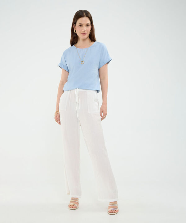 Blusa con Doblez en Efecto Lino image number null
