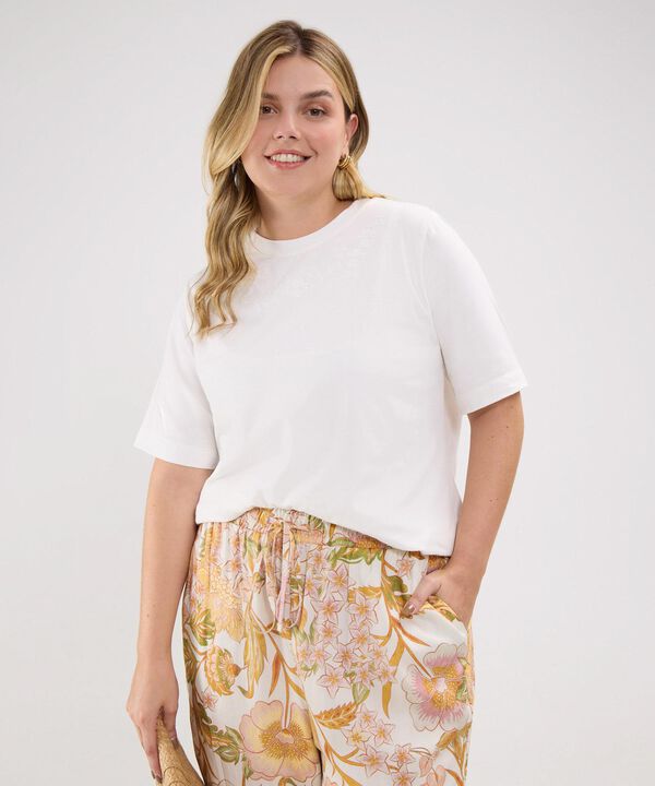 Camiseta con Bordado image number null