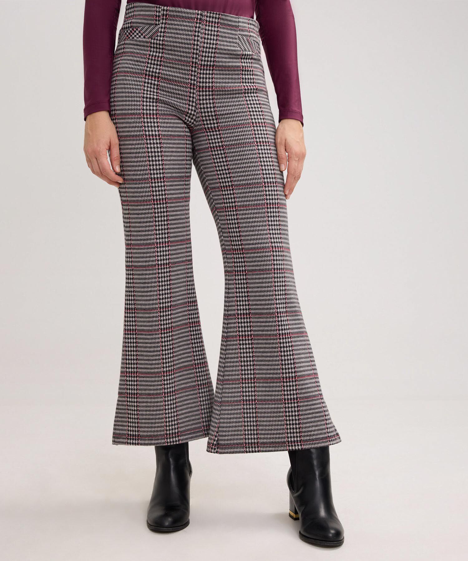 Leggins Tipo Flare Preteñido Con Ribete En Costados Y Pretina Invisible