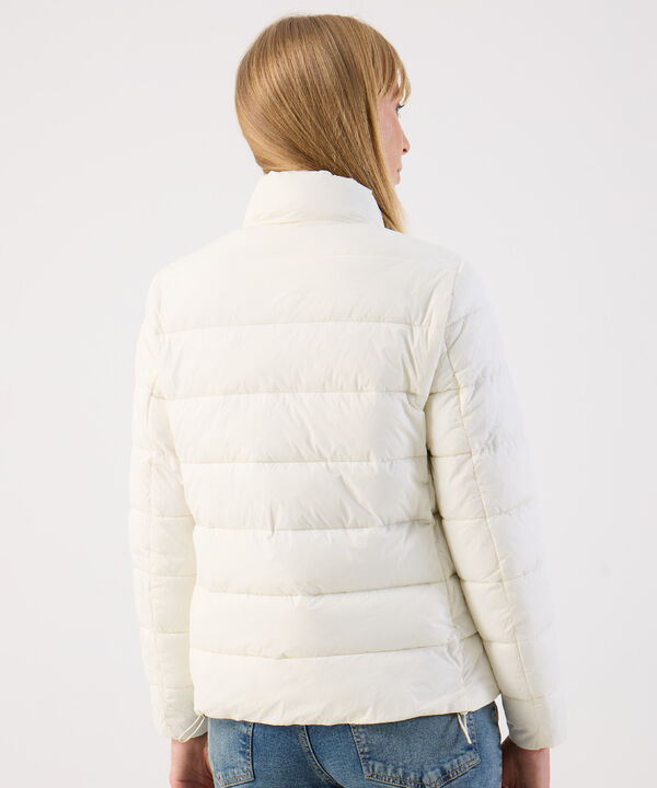 Chaqueta Acolchada de Cuello Alto