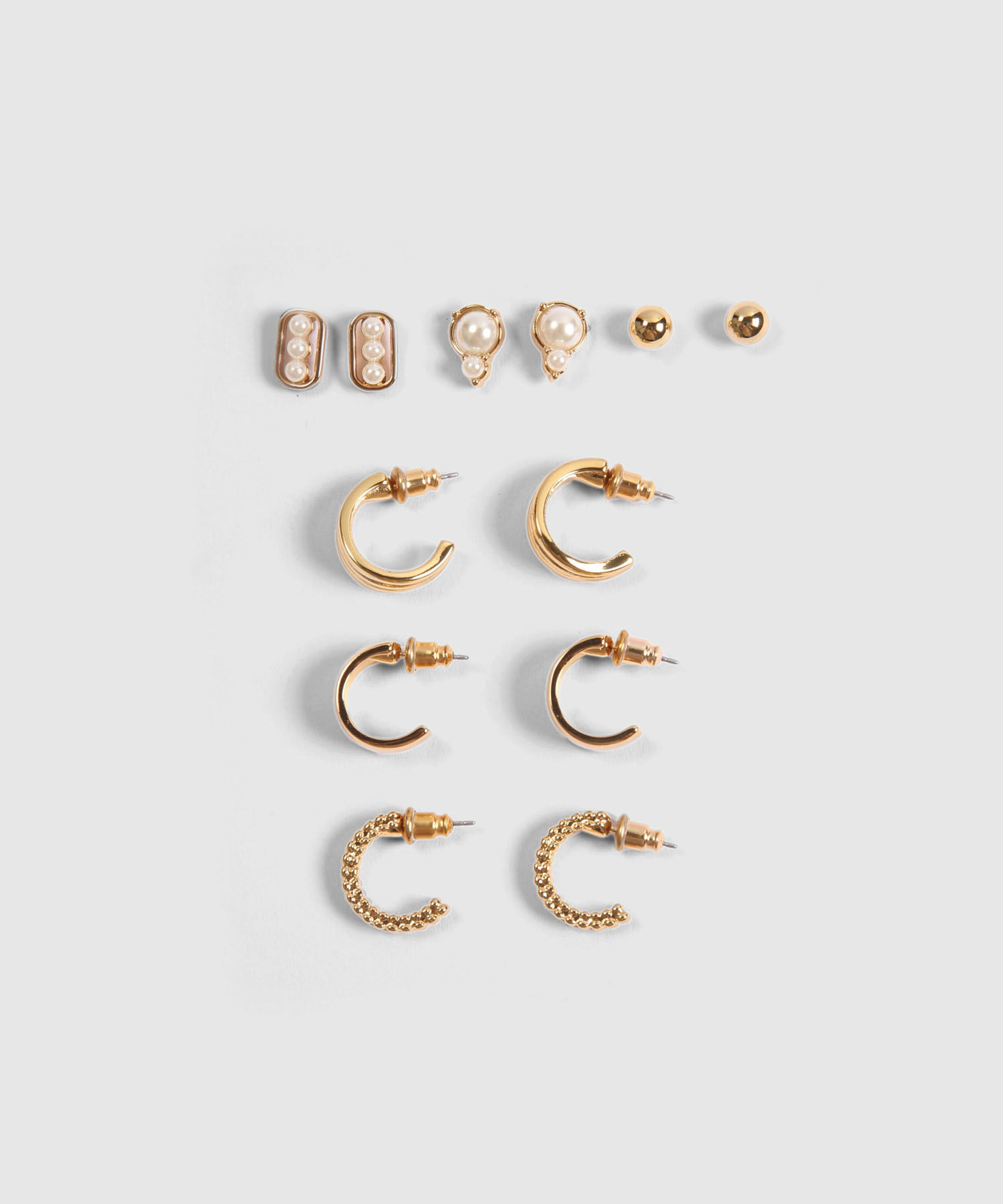 Set x 6 Aretes Dorados en Medialuna