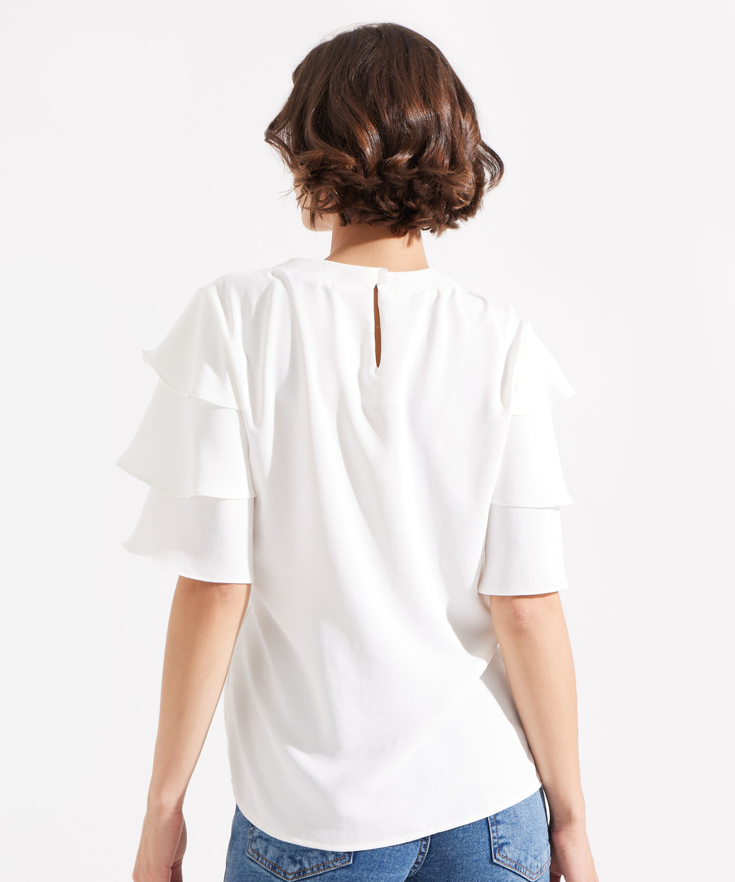 Blusa Manga Corta Unicolor Con Capas En Manga