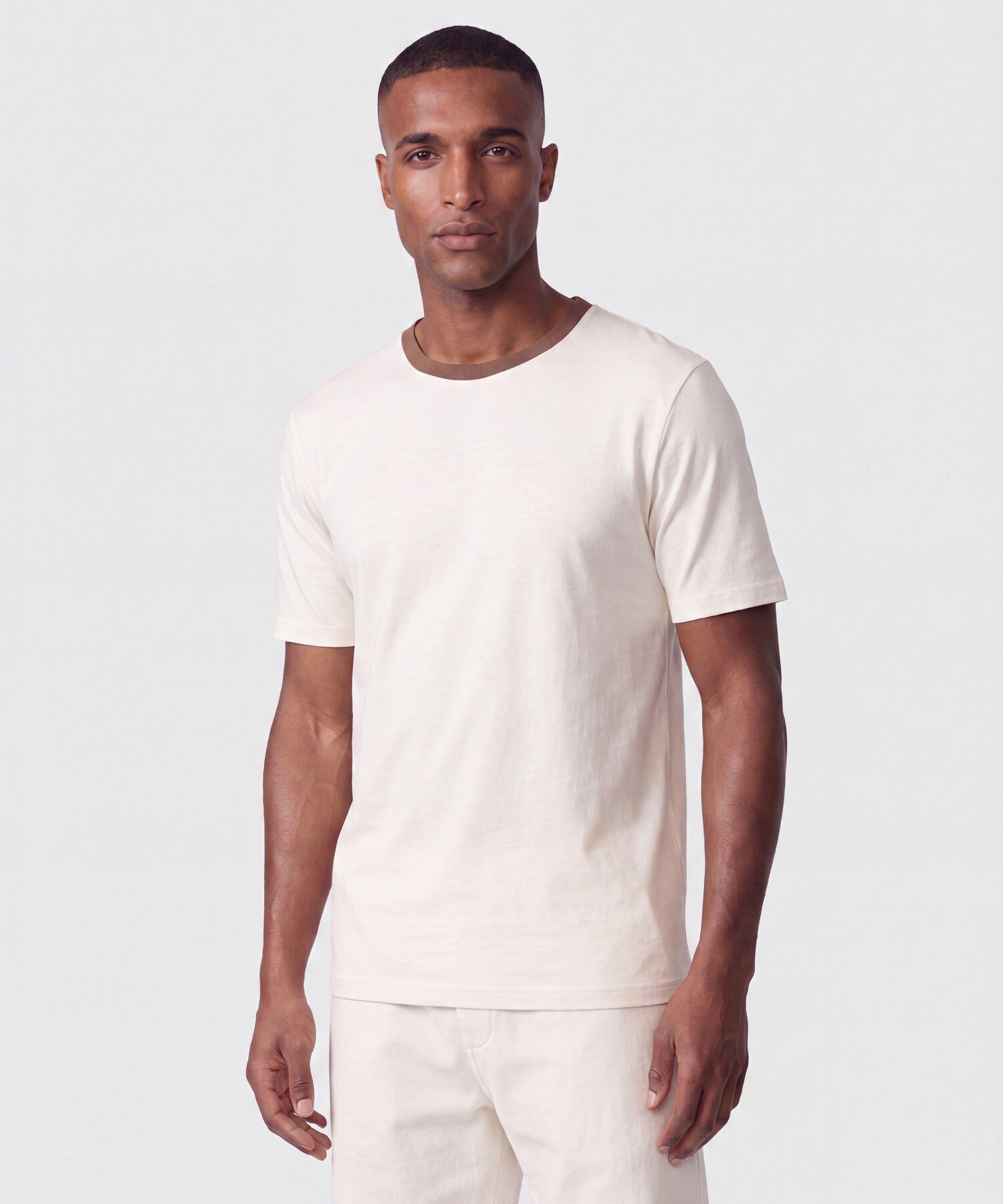 Camiseta Con Cuello En Contraste