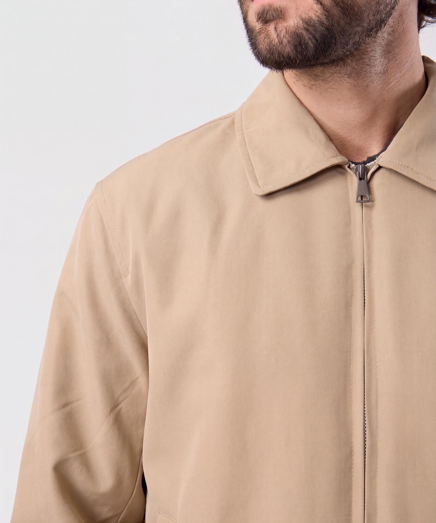 Chaqueta Unicolor Con Cuello Hombre