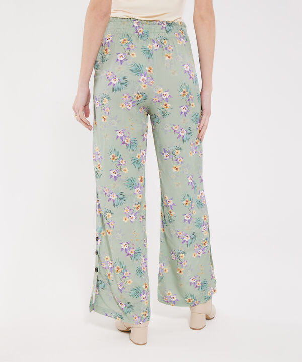 Pantalón Fluido Estampado Con Botones En Bota