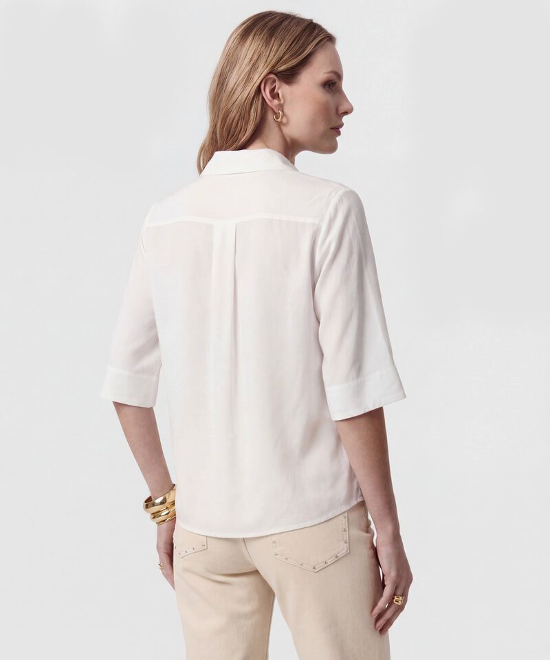 Blusa De Manga Media Con Cuello Camisero