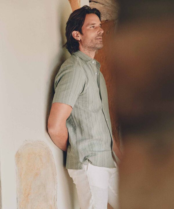 Camisa de Manga Corta Texturizada para Hombre image number null