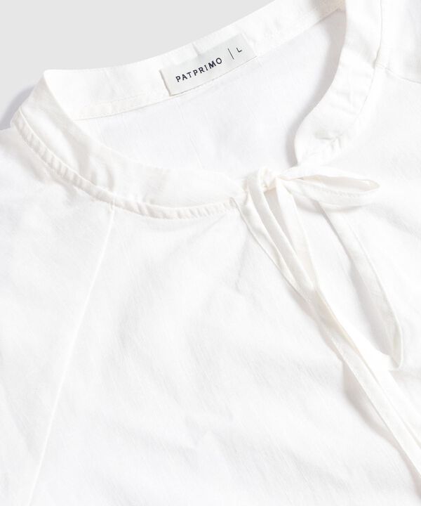 Blusa Unicolor Con Nudo En Cuello  image number null