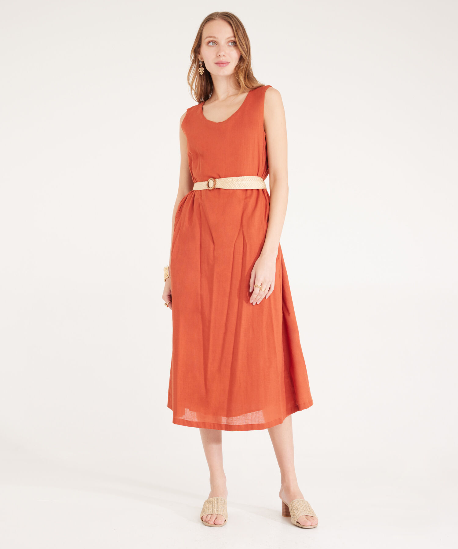Vestido Manga Sisa Con Cinturon Entela Del Cuerpo