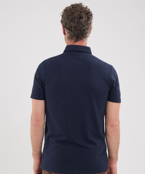 Polo Cuello Maquina Estampada Con Bolsillo