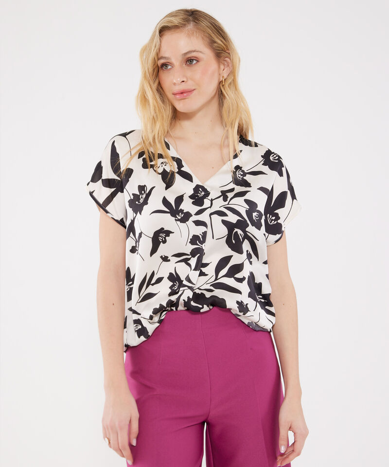Blusa Manga Corta Rodada Con Escote En V Estampada
